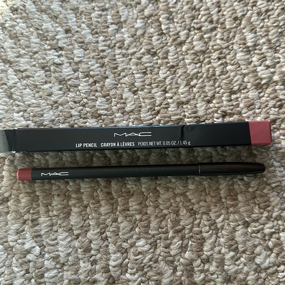 MAC Lip Pencil Sweet Talk